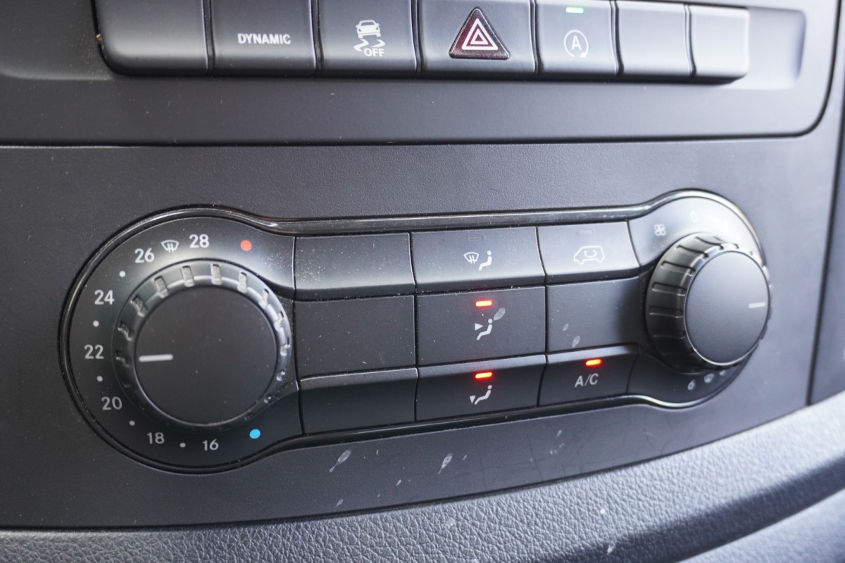 Mercedes-Benz Vito 114 CDI Lang EURO 6 - Airco - Navi - Cruise - €16.950,- Excl. Mercedes-Benz Vito 114 CDI Lang EURO 6 - Airco - Navi - Cruise - €16.950,- Excl.