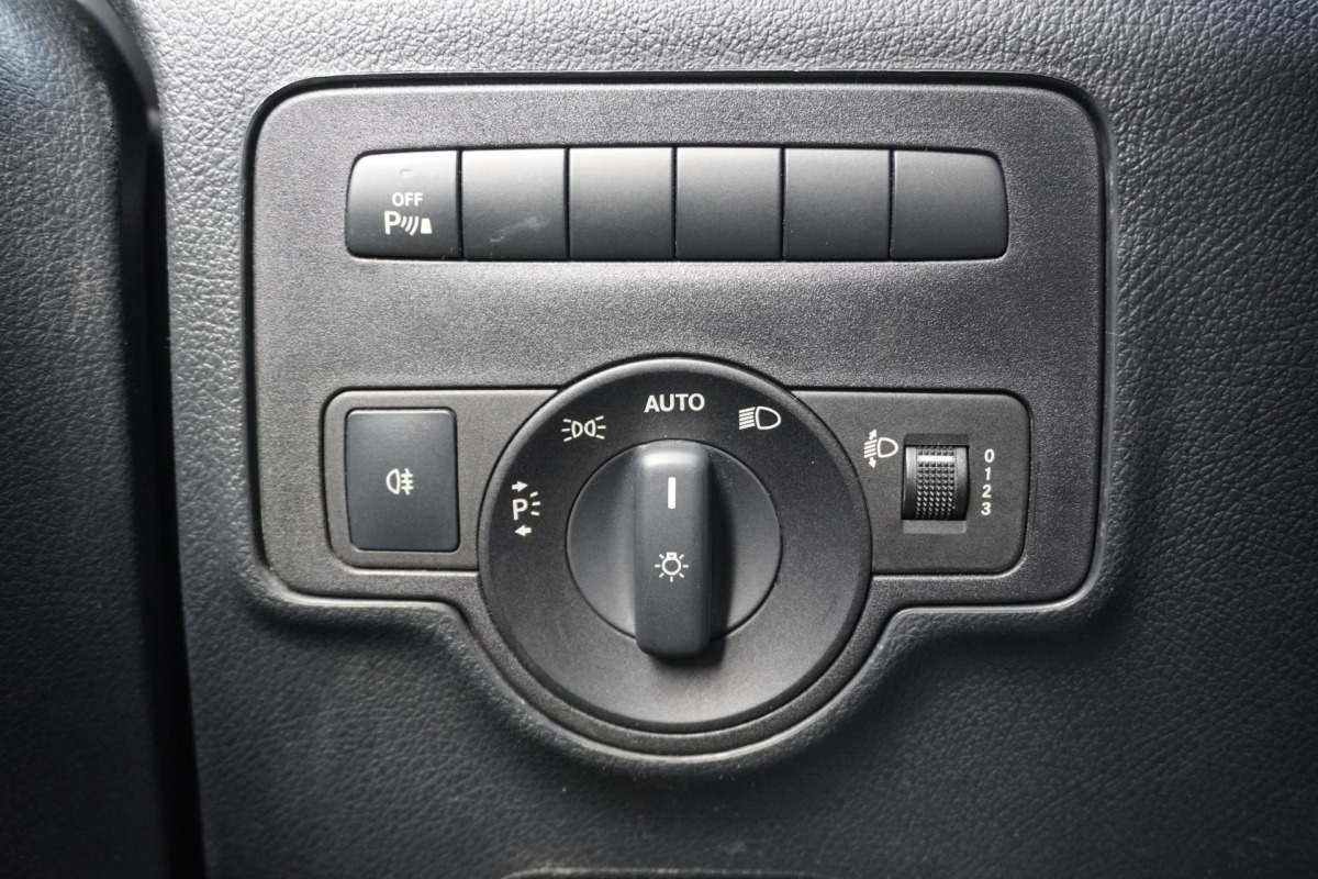 Mercedes-Benz Vito 114 CDI Lang EURO 6 - Airco - Navi - Cruise - €16.950,- Excl. Mercedes-Benz Vito 114 CDI Lang EURO 6 - Airco - Navi - Cruise - €16.950,- Excl.