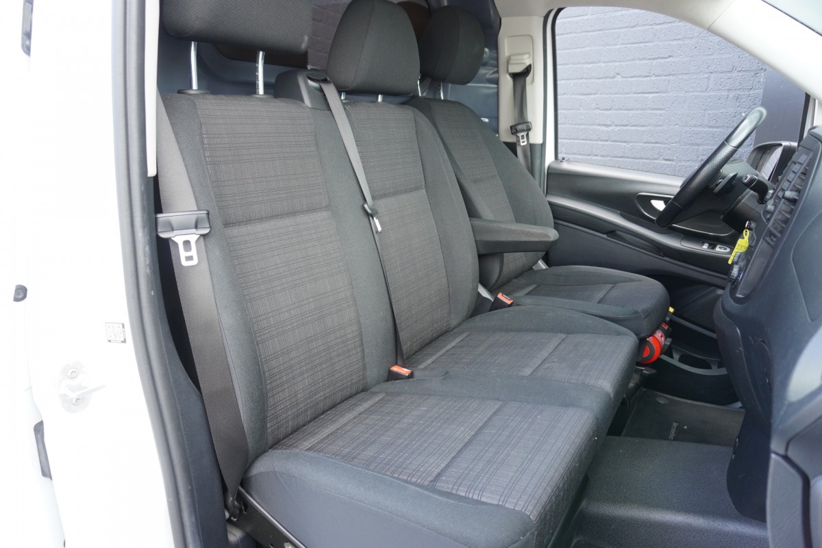 Mercedes-Benz Vito 114 CDI Lang EURO 6 - Airco - Navi - Cruise - €16.950,- Excl. Mercedes-Benz Vito 114 CDI Lang EURO 6 - Airco - Navi - Cruise - €16.950,- Excl.