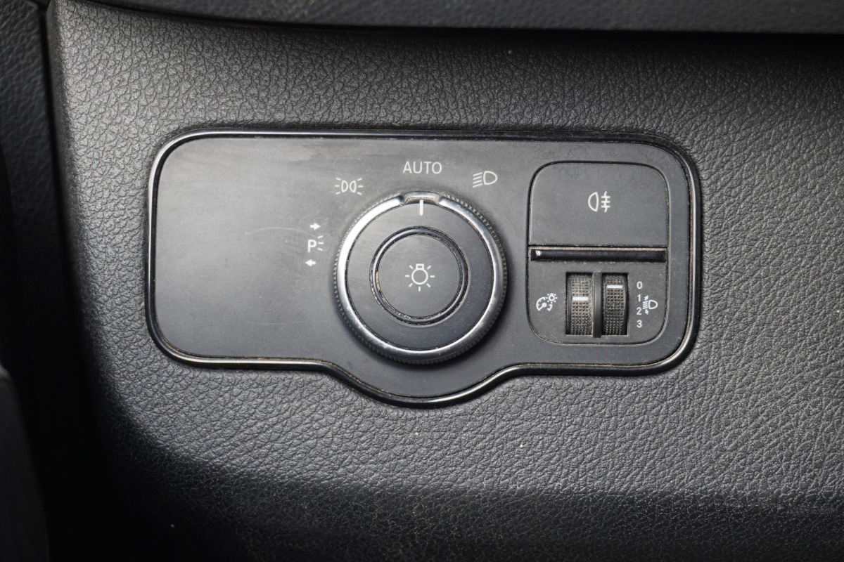 Mercedes-Benz Sprinter 1.9 CDI L2H2 150PK EURO 6 - AC/Climate - Navi - Cruise - €20.900,- Excl. Mercedes-Benz Sprinter 1.9 CDI L2H2 150PK EURO 6 - AC/Climate - Navi - Cruise - €20.900,- Excl.