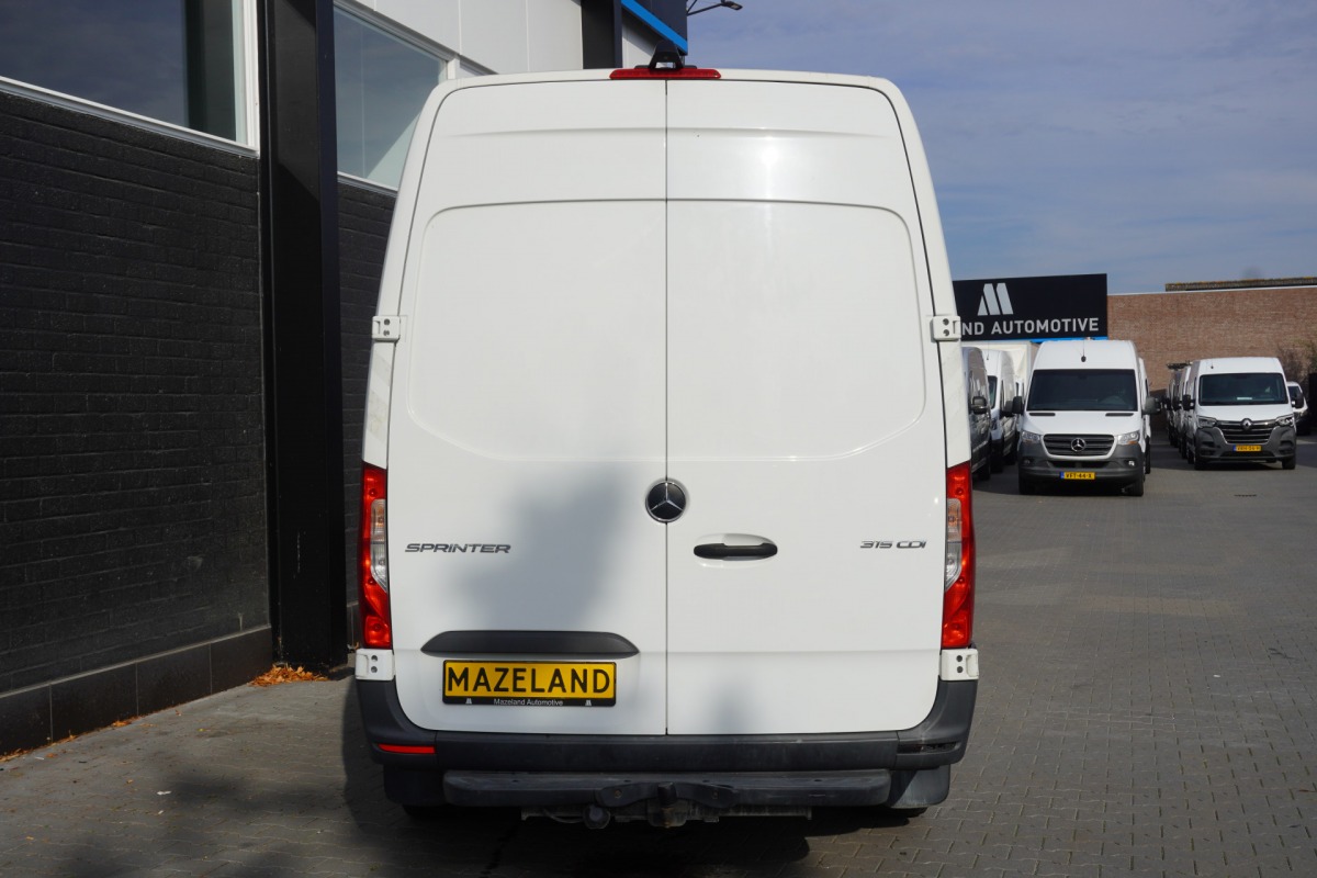 Mercedes-Benz Sprinter 1.9 CDI L2H2 150PK EURO 6 - AC/Climate - Navi - Cruise - €20.900,- Excl. Mercedes-Benz Sprinter 1.9 CDI L2H2 150PK EURO 6 - AC/Climate - Navi - Cruise - €20.900,- Excl.