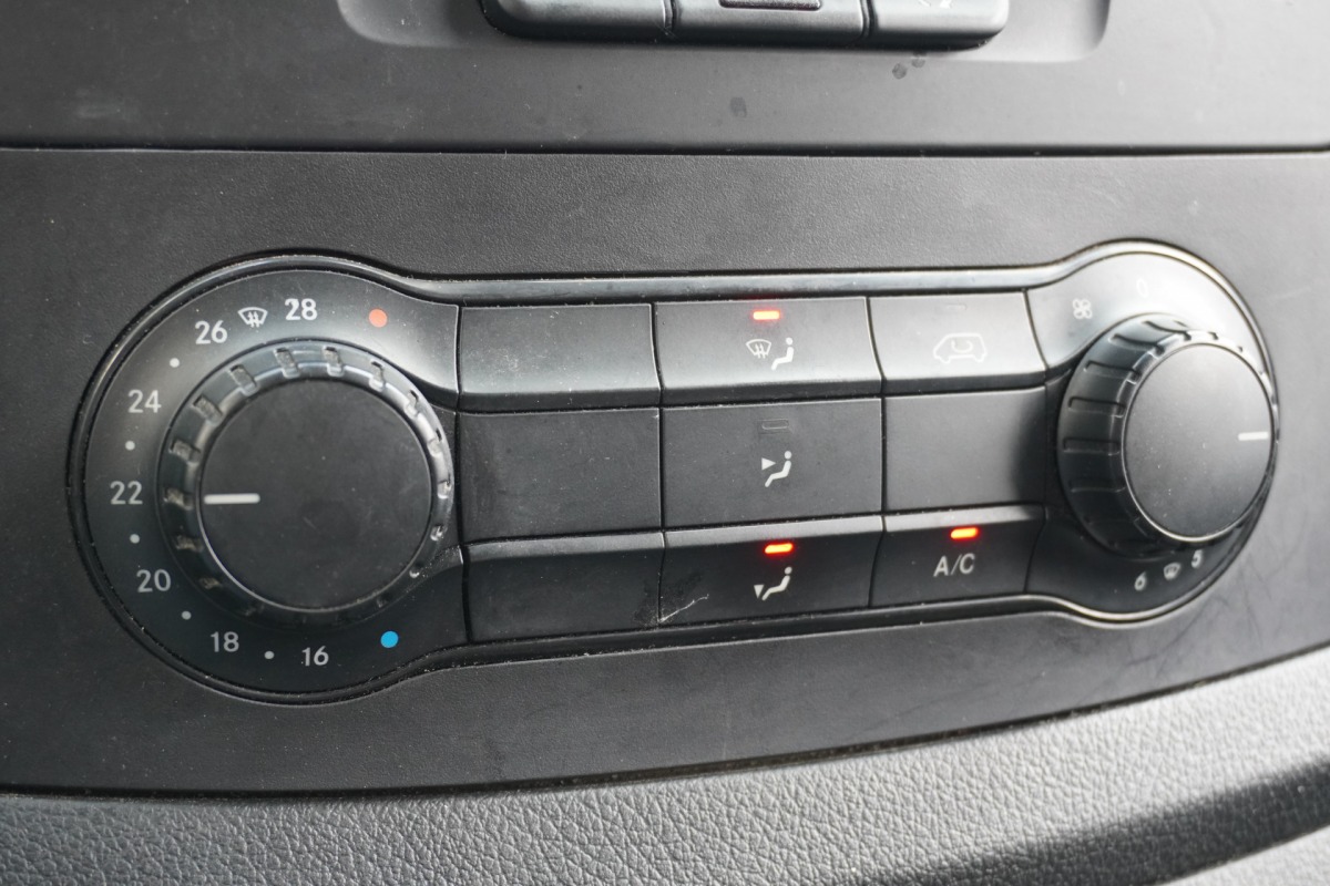 Mercedes-Benz Vito 110 CDI EURO 6 - Airco - Navi - Cruise - €11.950,- Excl. Mercedes-Benz Vito 110 CDI EURO 6 - Airco - Navi - Cruise - €11.950,- Excl.