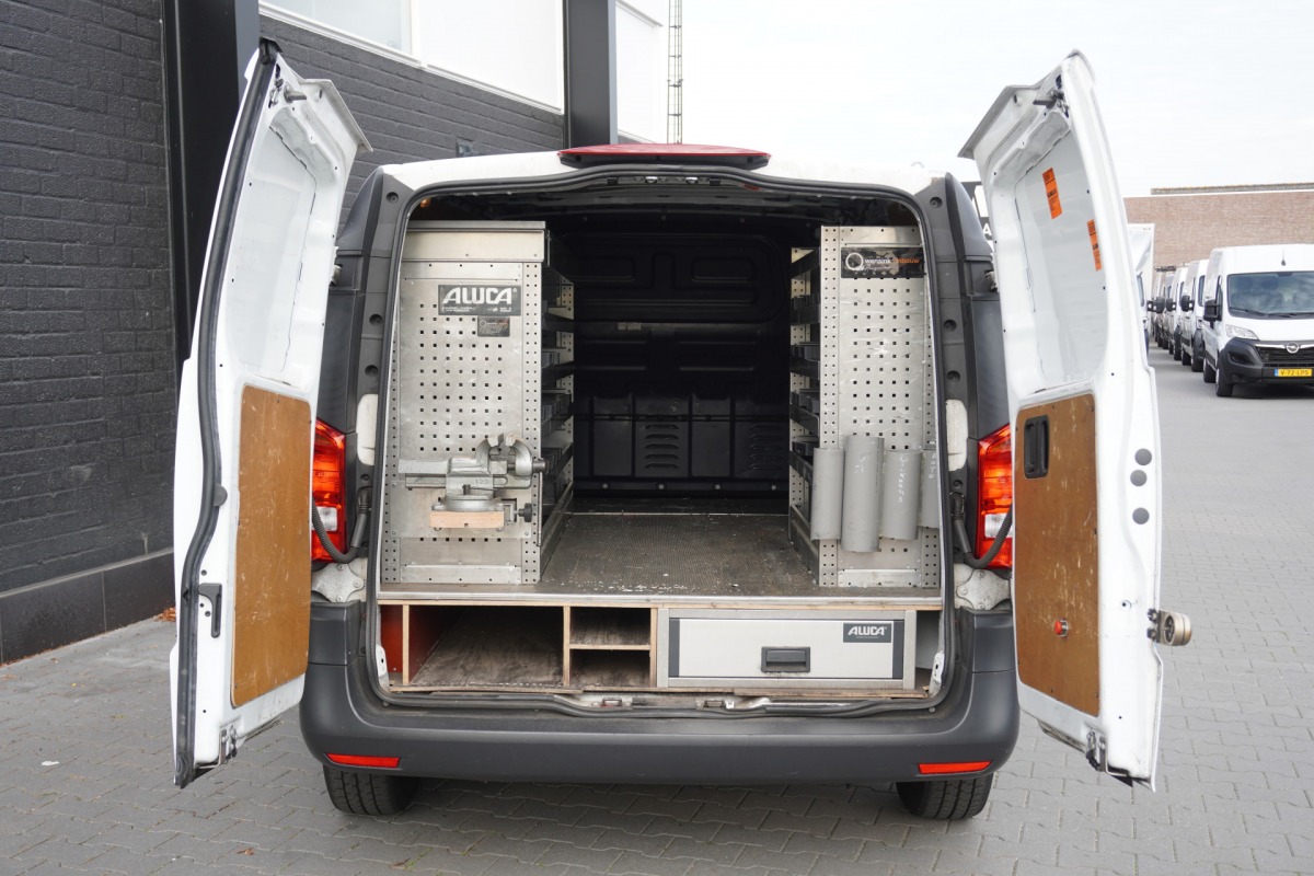 Mercedes-Benz Vito 110 CDI EURO 6 - Airco - Navi - Cruise - €11.950,- Excl. Mercedes-Benz Vito 110 CDI EURO 6 - Airco - Navi - Cruise - €11.950,- Excl.