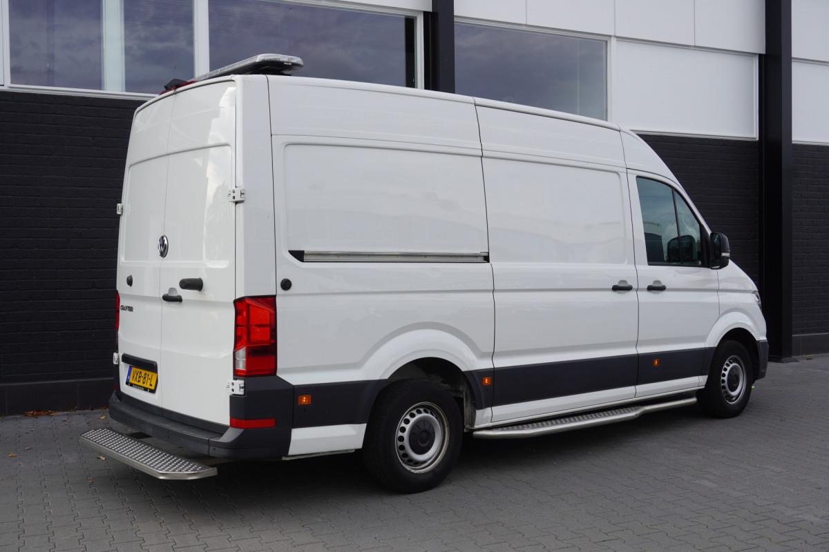 Volkswagen Crafter 2.0 TDI L3H3 140PK EURO 6 - Airco - Cruise - PDC - €19.900,- Excl. Volkswagen Crafter 2.0 TDI L3H3 140PK EURO 6 - Airco - Cruise - PDC - €19.900,- Excl.