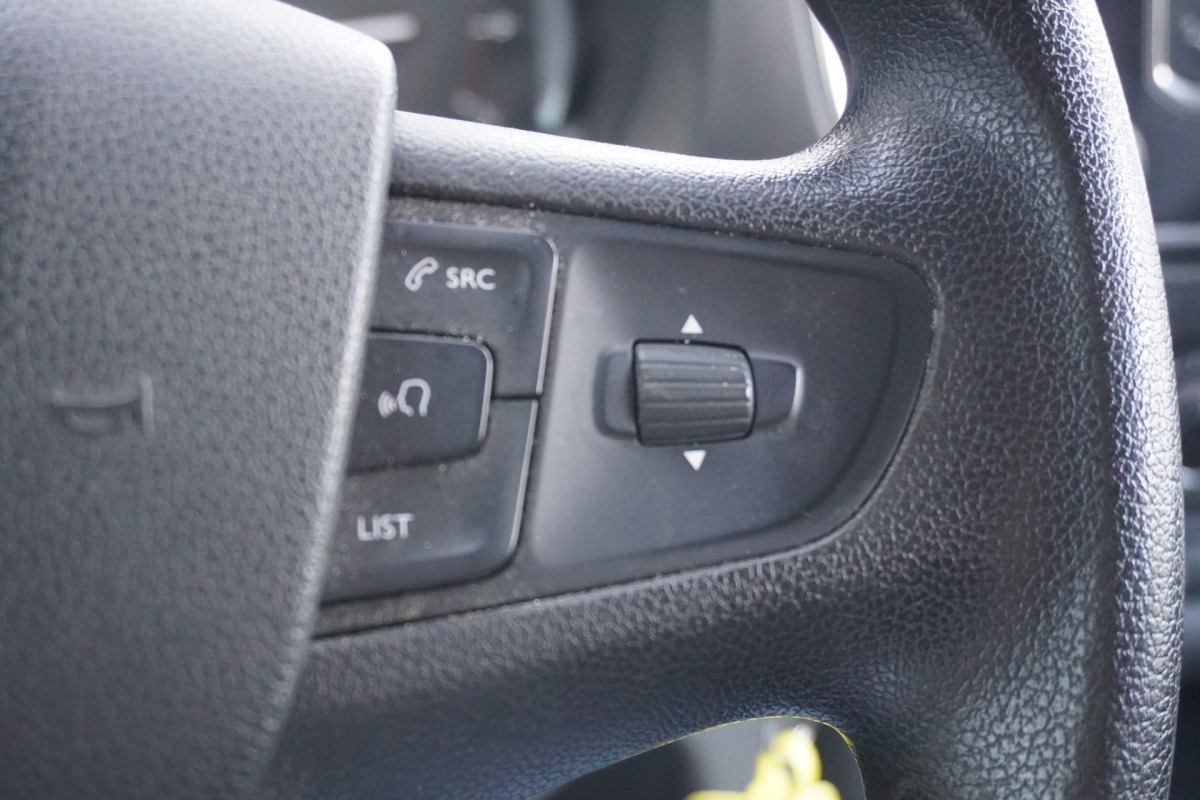 Peugeot Expert 1.5 BlueHDI L2 EURO 6 - Airco - Navi - Cruise - €9.950,- Excl. Peugeot Expert 1.5 BlueHDI L2 EURO 6 - Airco - Navi - Cruise - €9.950,- Excl.
