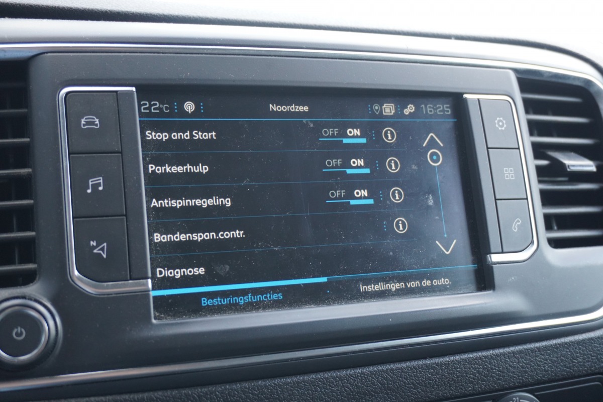 Peugeot Expert 1.5 BlueHDI L2 EURO 6 - Airco - Navi - Cruise - €9.950,- Excl. Peugeot Expert 1.5 BlueHDI L2 EURO 6 - Airco - Navi - Cruise - €9.950,- Excl.