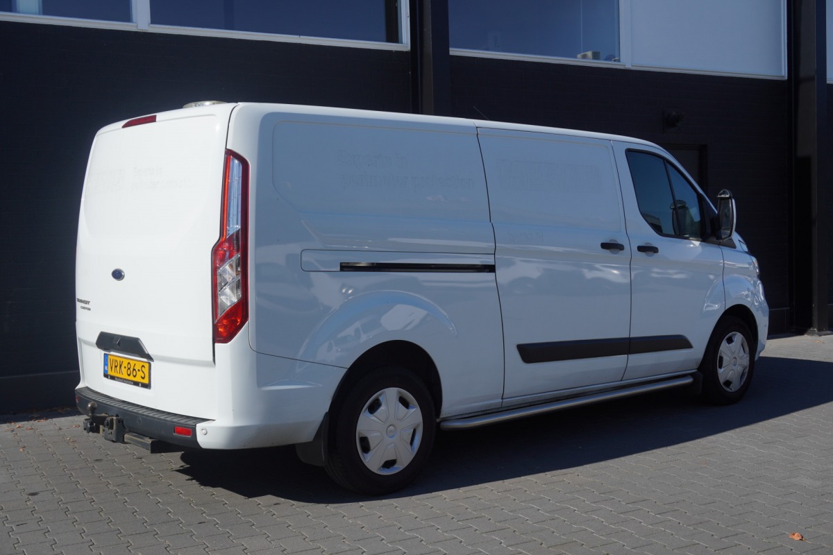 Ford Transit Custom 2.0 TDCI L2 130PK 2x Schuifdeur EURO 6 - Airco - Navi - Cruise - €13.900,- Excl. Ford Transit Custom 2.0 TDCI L2 130PK 2x Schuifdeur EURO 6 - Airco - Navi - Cruise - €13.900,- Excl.