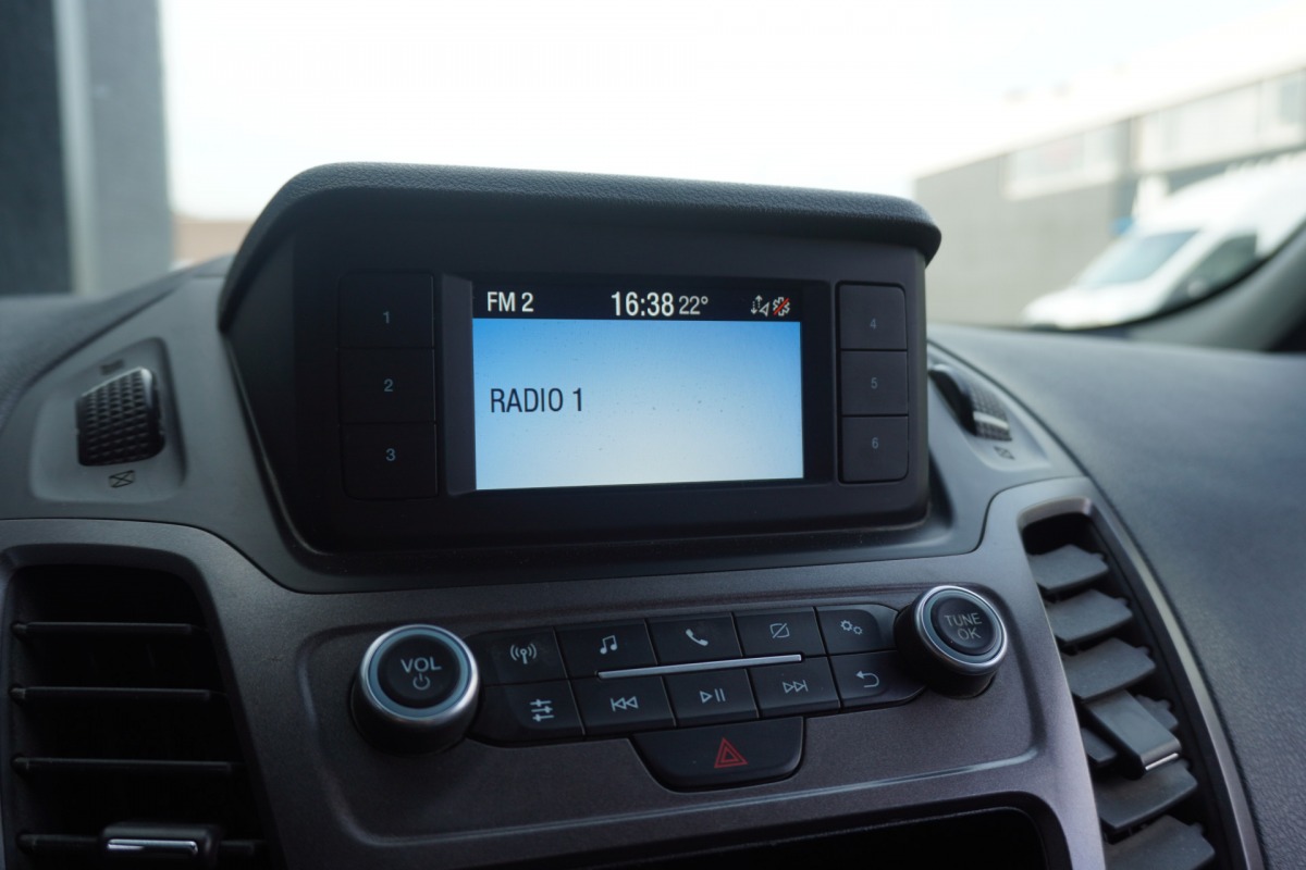 Ford Transit Connect 1.5 EcoBlue EURO 6 - Airco - Carkit - Trekhaak - €12.499,- Excl. Ford Transit Connect 1.5 EcoBlue EURO 6 - Airco - Carkit - Trekhaak - €12.499,- Excl.
