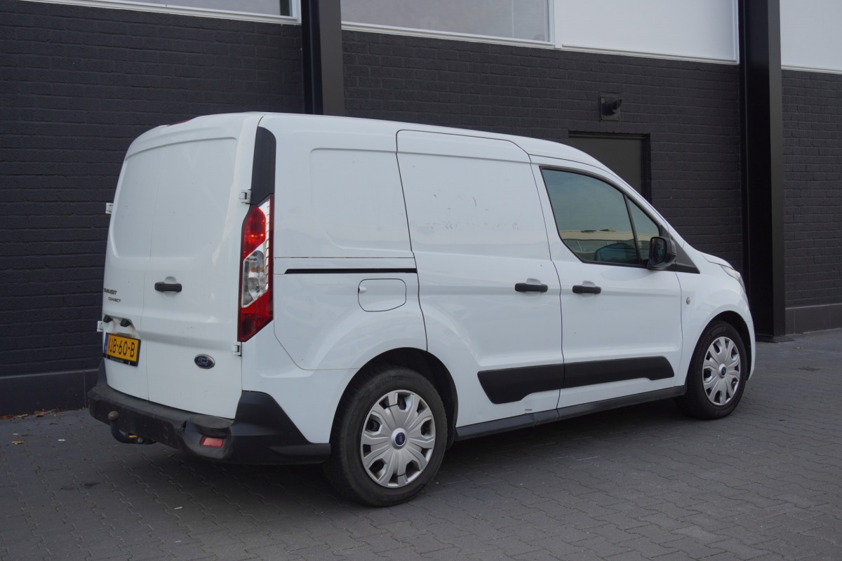 Ford Transit Connect 1.5 EcoBlue EURO 6 - Airco - Carkit - Trekhaak - €12.499,- Excl. Ford Transit Connect 1.5 EcoBlue EURO 6 - Airco - Carkit - Trekhaak - €12.499,- Excl.
