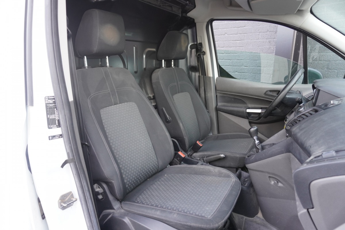 Ford Transit Connect 1.5 EcoBlue EURO 6 - Airco - Carkit - Trekhaak - €12.499,- Excl. Ford Transit Connect 1.5 EcoBlue EURO 6 - Airco - Carkit - Trekhaak - €12.499,- Excl.