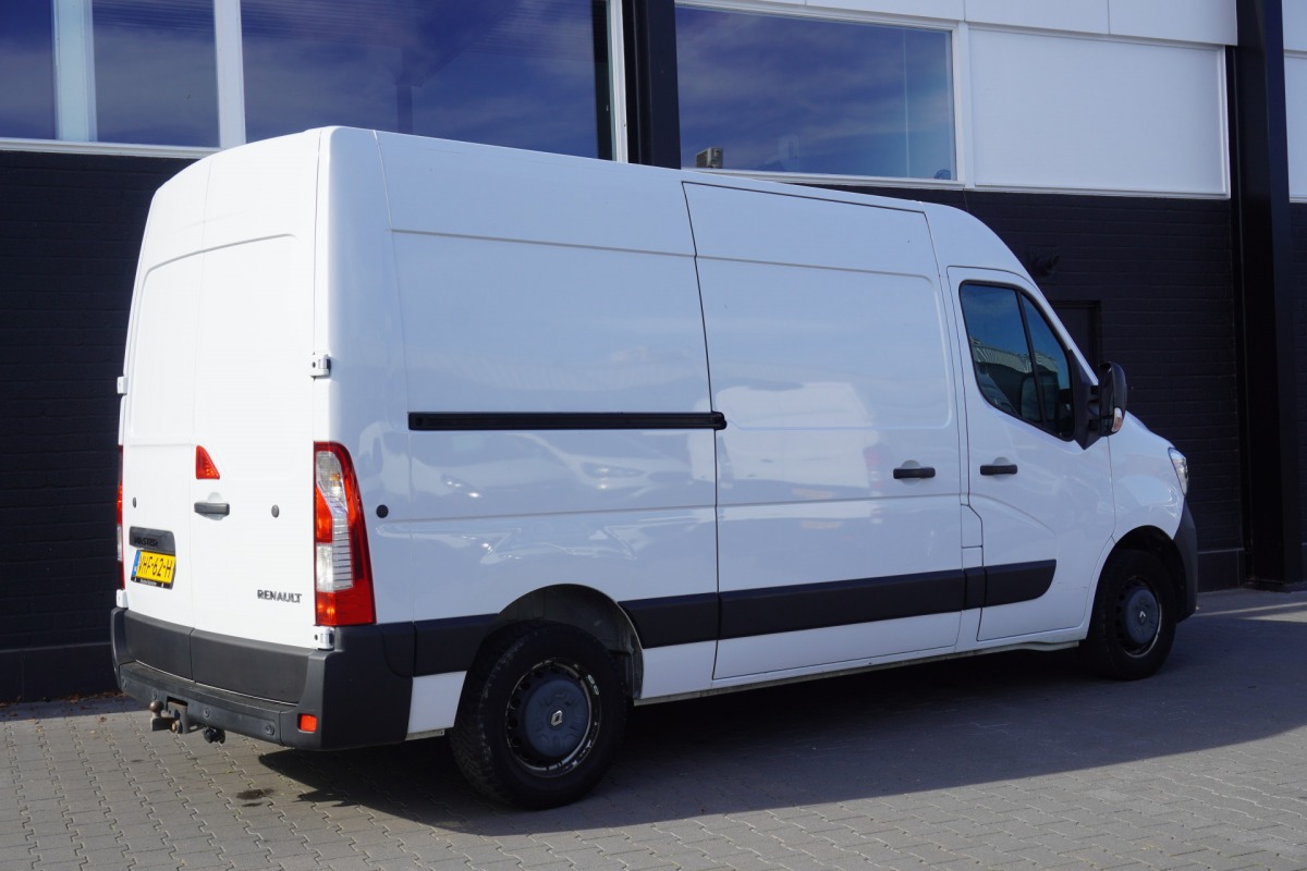 Renault Master 2.3 dCi 150PK L2H2 - Aico - Navi - Cruise - €13.900,- Renault Master 2.3 dCi 150PK L2H2 - Aico - Navi - Cruise - €13.900,-