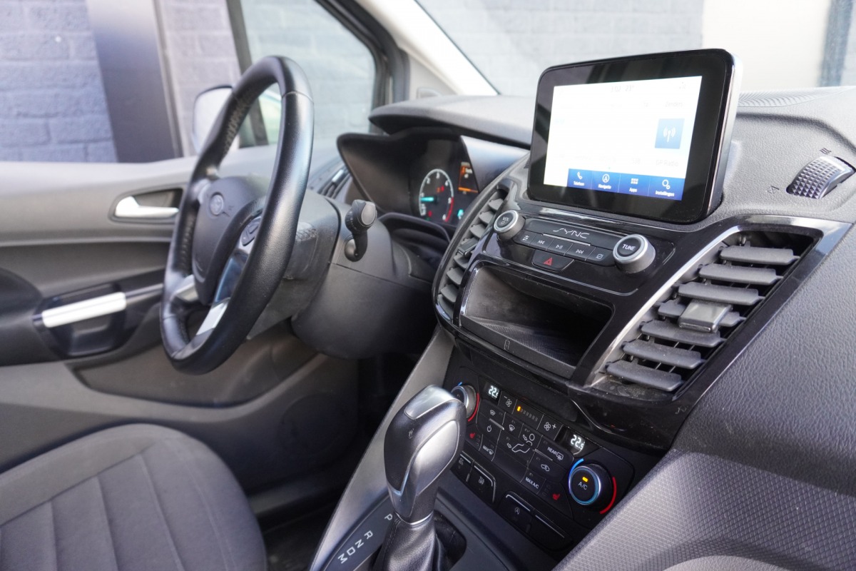 Ford Transit Connect 1.5 EcoBlue 120PK L2 Automaat Limited EURO 6 - AC/Climate - Navi - Cruise - €16.950,- Excl. Ford Transit Connect 1.5 EcoBlue 120PK L2 Automaat Limited EURO 6 - AC/Climate - Navi - Cruise - €16.950,- Excl.