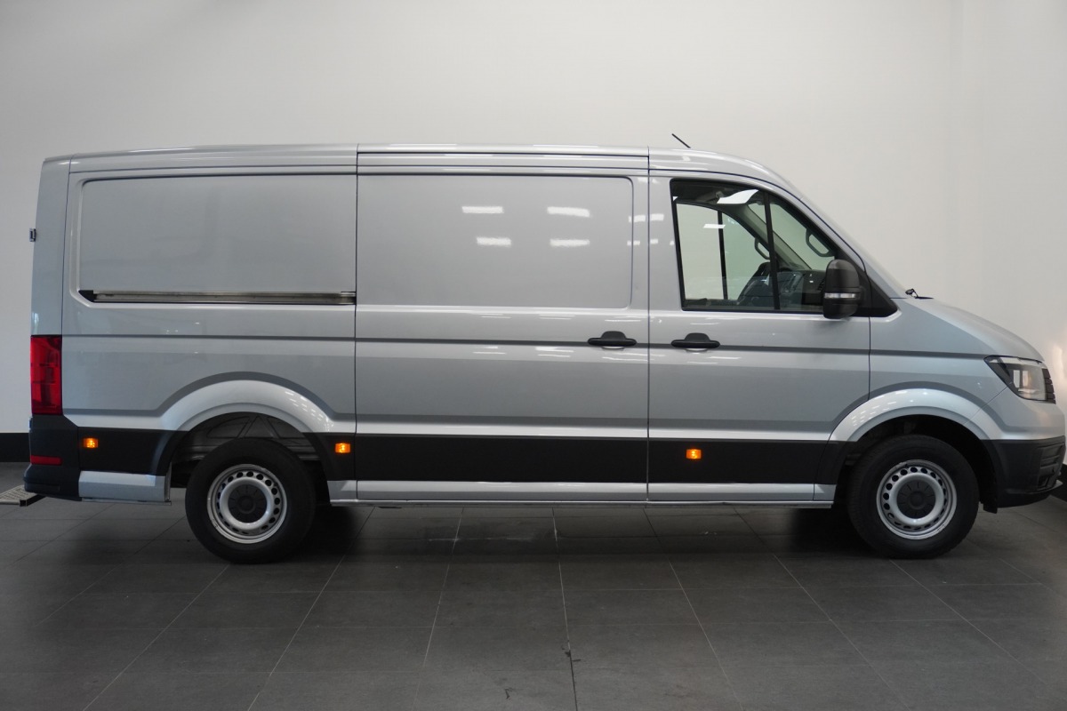 Volkswagen Crafter 2.0 TDI L3H2 3500KG EURO 6 - Airco - Navi - Cruise - €14.900,- Excl. Volkswagen Crafter 2.0 TDI L3H2 3500KG EURO 6 - Airco - Navi - Cruise - €14.900,- Excl.
