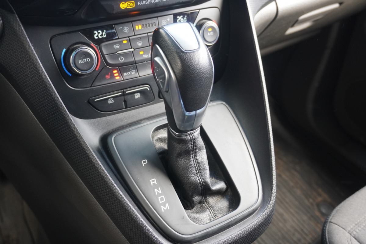 Ford Transit Connect Limited 1.5 EcoBlue 120PK L2 Automaat EURO 6 - AC/Climate - Navi - Cruise - €8.900,- Excl. Ford Transit Connect Limited 1.5 EcoBlue 120PK L2 Automaat EURO 6 - AC/Climate - Navi - Cruise - €8.900,- Excl.
