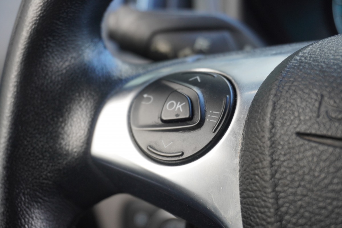 Ford Transit Connect Limited 1.5 EcoBlue 120PK L2 Automaat EURO 6 - AC/Climate - Navi - Cruise - €8.900,- Excl. Ford Transit Connect Limited 1.5 EcoBlue 120PK L2 Automaat EURO 6 - AC/Climate - Navi - Cruise - €8.900,- Excl.