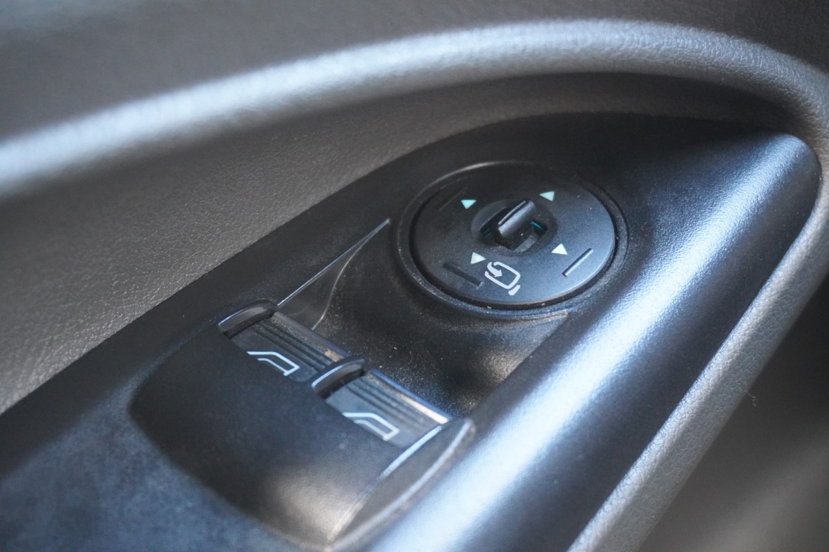 Ford Transit Connect Limited 1.5 EcoBlue 120PK L2 Automaat EURO 6 - AC/Climate - Navi - Cruise - €8.900,- Excl. Ford Transit Connect Limited 1.5 EcoBlue 120PK L2 Automaat EURO 6 - AC/Climate - Navi - Cruise - €8.900,- Excl.