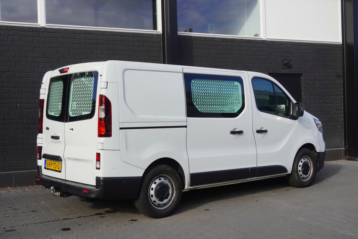 Renault Trafic 2.0 dCi 150PK Automaat EURO 6 - Airco - Navi - Cruise - €20.950,- Excl. Renault Trafic 2.0 dCi 150PK Automaat EURO 6 - Airco - Navi - Cruise - €20.950,- Excl.