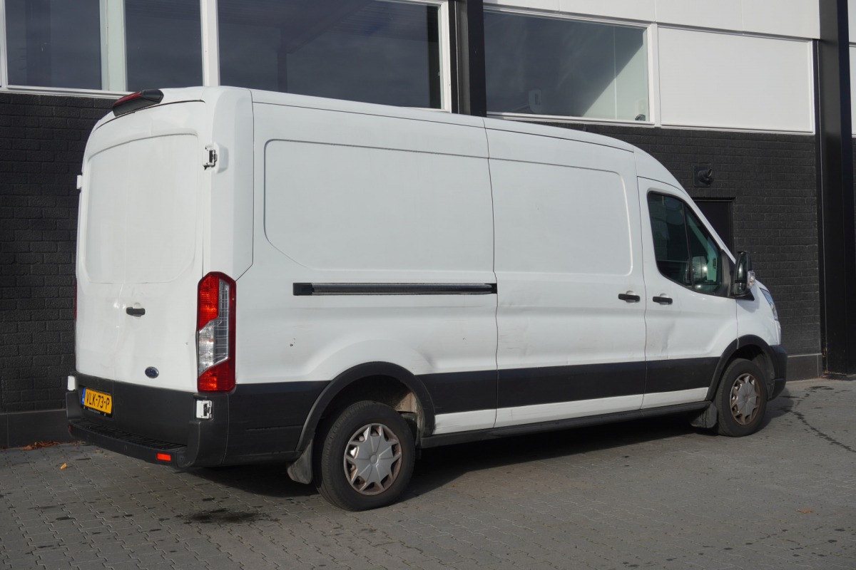 Ford Transit 2.0 TDCI L3H2 EURO 6 - Airco - Cruise - PDC - €15.900,- Excl. Ford Transit 2.0 TDCI L3H2 EURO 6 - Airco - Cruise - PDC - €15.900,- Excl.