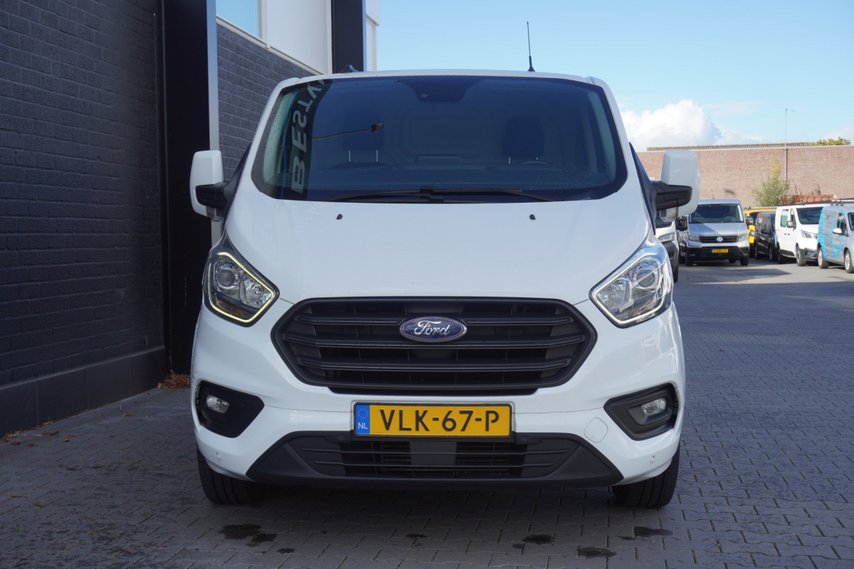 Ford Transit Custom 2.0 TDCI 130PK Automaat EURO 6 - Airco - Navi - Cruise - €14.900,- Excl. Ford Transit Custom 2.0 TDCI 130PK Automaat EURO 6 - Airco - Navi - Cruise - €14.900,- Excl.