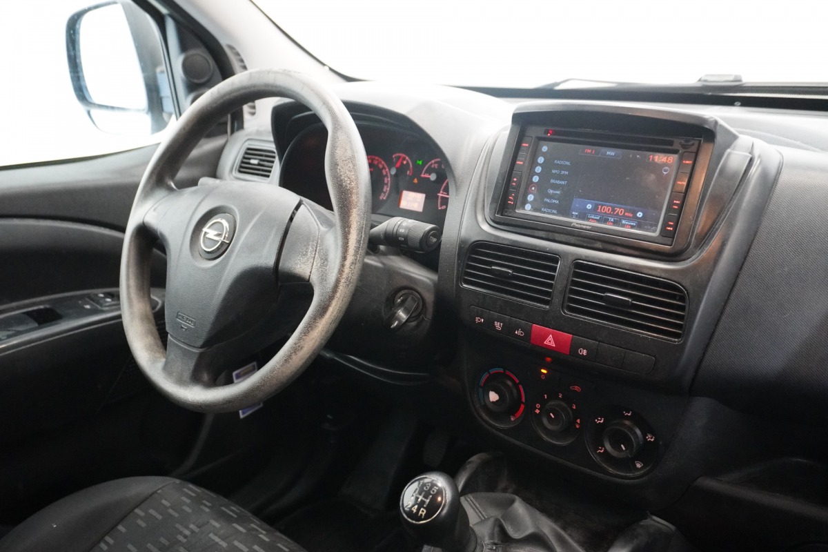 Opel Combo 1.3 CDTi - Airco - Cruise - Trekhaak - €2.499,- Ex. BTW Opel Combo 1.3 CDTi - Airco - Cruise - Trekhaak - €2.499,- Ex. BTW
