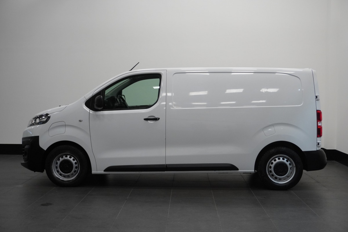 Citroën ë-Jumpy 75 kWh 136PK - Airco - Cruise - Carkit - €19.900,- Excl. Citroën ë-Jumpy 75 kWh 136PK - Airco - Cruise - Carkit - €19.900,- Excl.