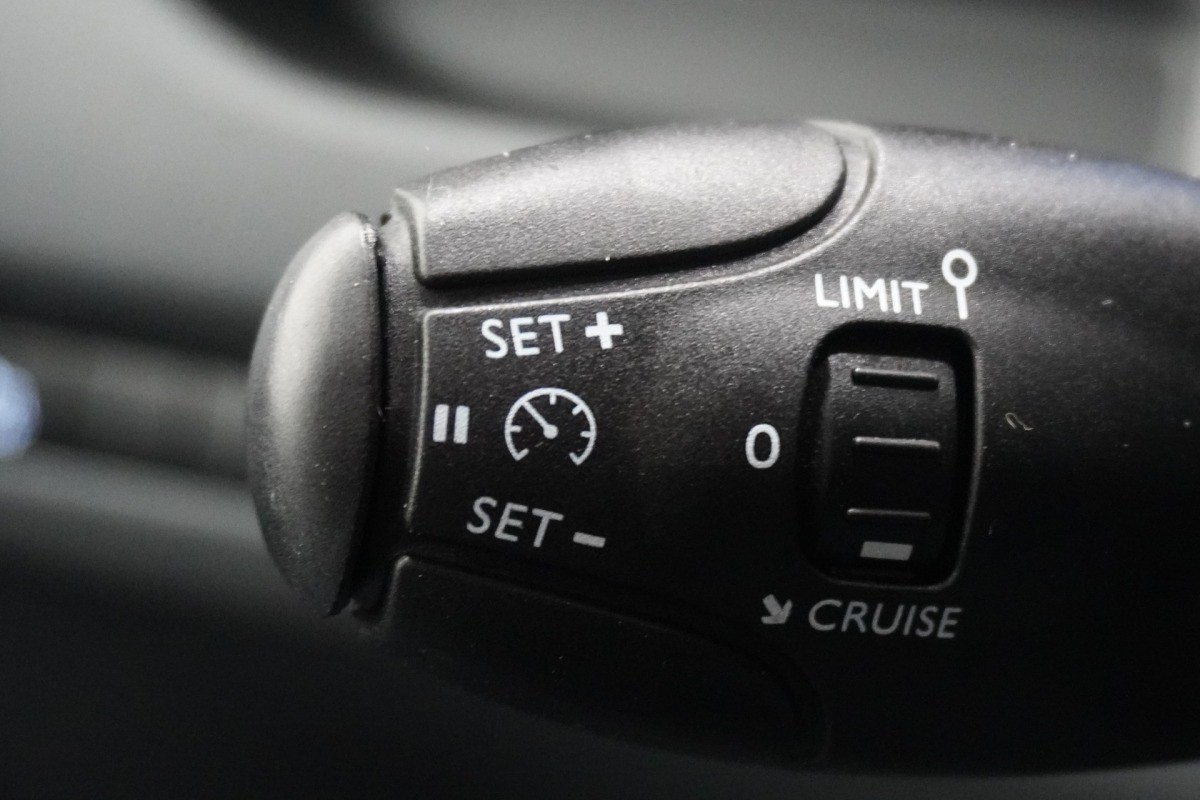 Citroën ë-Jumpy 75 kWh 136PK - Airco - Cruise - Carkit - €19.900,- Excl. Citroën ë-Jumpy 75 kWh 136PK - Airco - Cruise - Carkit - €19.900,- Excl.