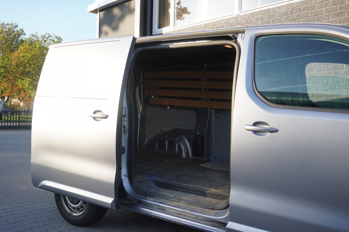 Peugeot Expert 2.0 BlueHDI L2 122PK EURO 6 - Airco - Navi - Cruise - €12.950,- Excl.