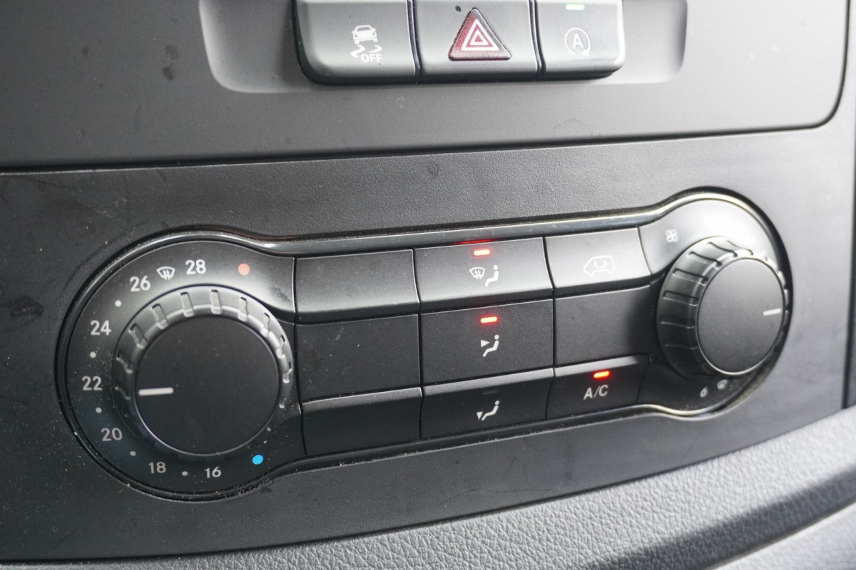Mercedes-Benz Vito 116 CDI Lang EURO 6 - Airco - Navi - Cruise - €14.900,- Excl. Mercedes-Benz Vito 116 CDI Lang EURO 6 - Airco - Navi - Cruise - €14.900,- Excl.