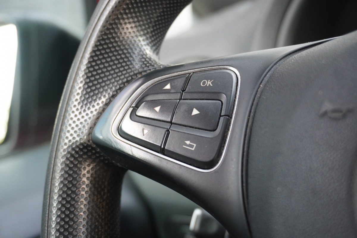 Mercedes-Benz Vito 114 CDI XL EURO 6 - Airco - Navi - Cruise - €13.950,- Excl. Mercedes-Benz Vito 114 CDI XL EURO 6 - Airco - Navi - Cruise - €13.950,- Excl.