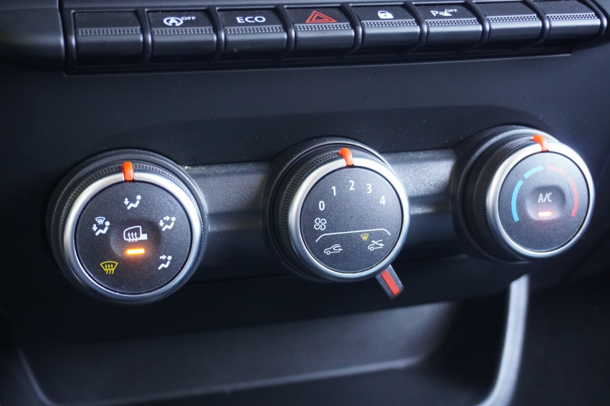 Renault Express 1.5 dCi EURO 6 - Airco - Cruise - PDC - €12.499,- Excl. Renault Express 1.5 dCi EURO 6 - Airco - Cruise - PDC - €12.499,- Excl.