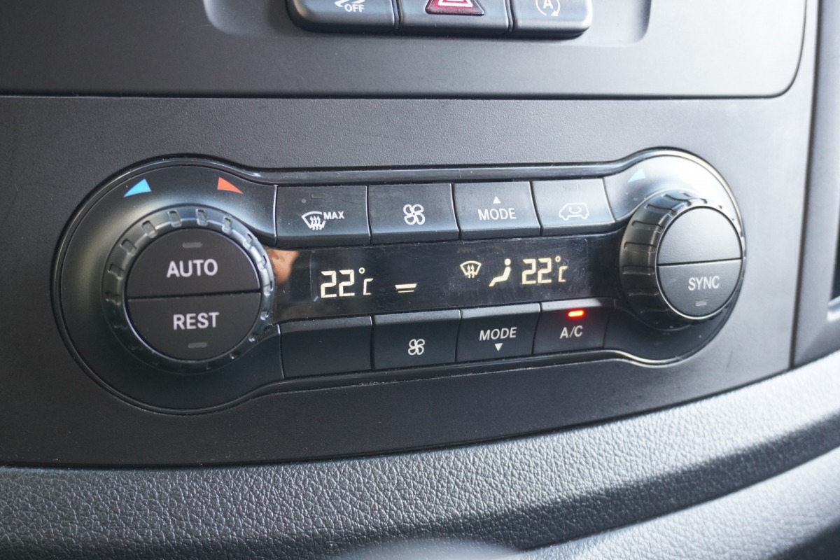 Mercedes-Benz Vito 114 CDI XL EURO 6 - AC/Climate - Navi - Cruise - €13.950,- Excl. Mercedes-Benz Vito 114 CDI XL EURO 6 - AC/Climate - Navi - Cruise - €13.950,- Excl.