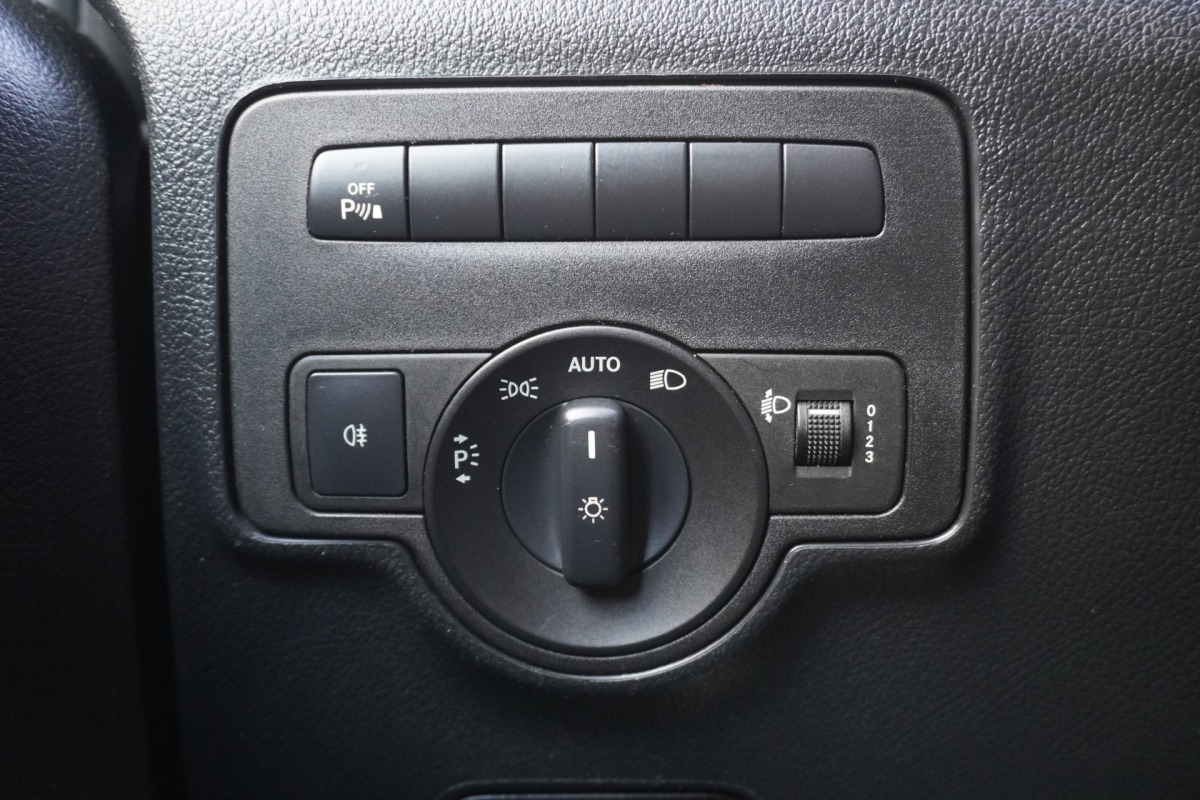 Mercedes-Benz Vito 114 CDI XL EURO 6 - AC/Climate - Navi - Cruise - €13.950,- Excl. Mercedes-Benz Vito 114 CDI XL EURO 6 - AC/Climate - Navi - Cruise - €13.950,- Excl.