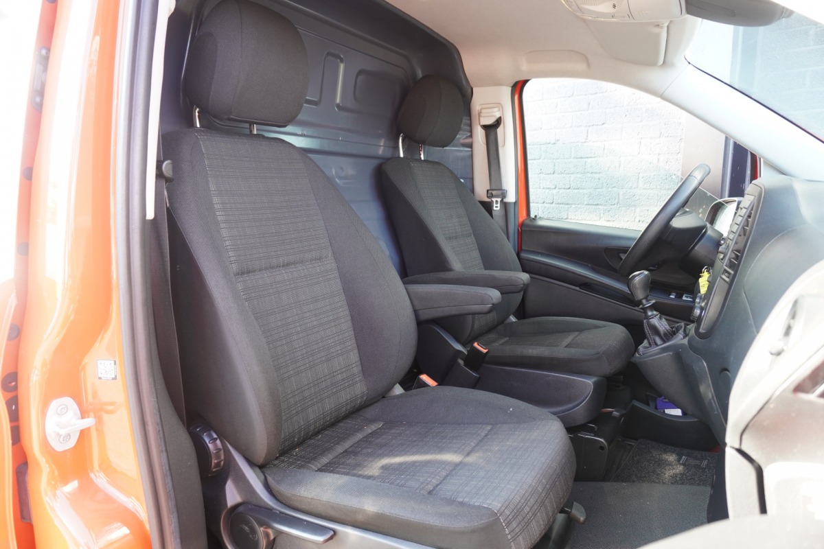 Mercedes-Benz Vito 114 CDI XL EURO 6 - AC/Climate - Navi - Cruise - €13.950,- Excl. Mercedes-Benz Vito 114 CDI XL EURO 6 - AC/Climate - Navi - Cruise - €13.950,- Excl.