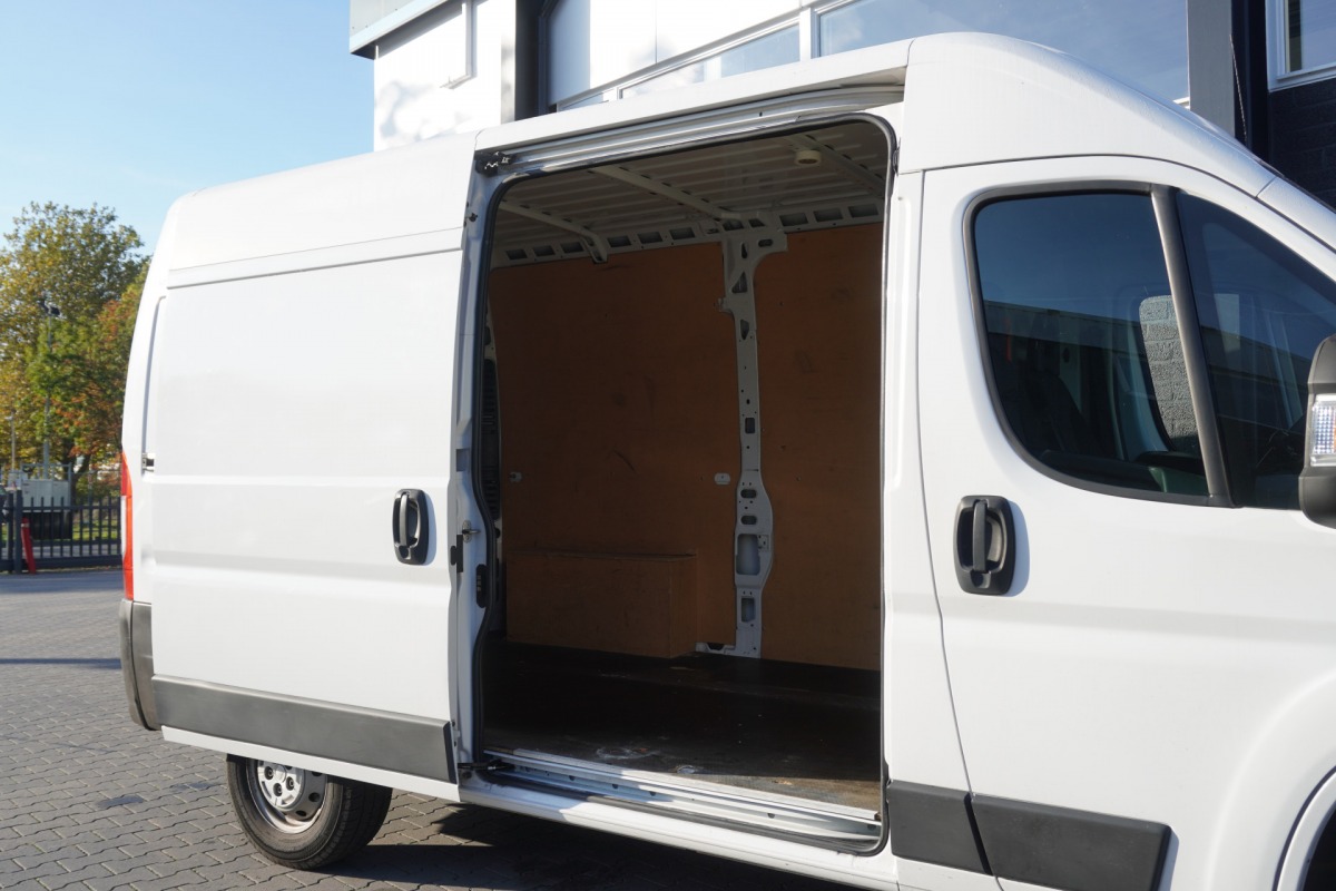 Fiat Ducato 2.3 MultiJet L2H2 140PK EURO 6 - Airco - Navi - Cruise - €14.950,- Excl. Fiat Ducato 2.3 MultiJet L2H2 140PK EURO 6 - Airco - Navi - Cruise - €14.950,- Excl.