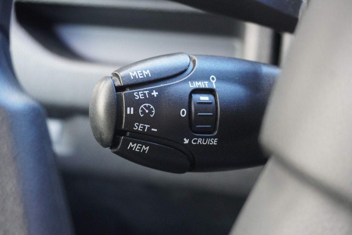 Opel Vivaro 1.5 BlueHDi L2 120PK EURO 6 - Airco - Navi - Cruise - €14.900,- Excl.