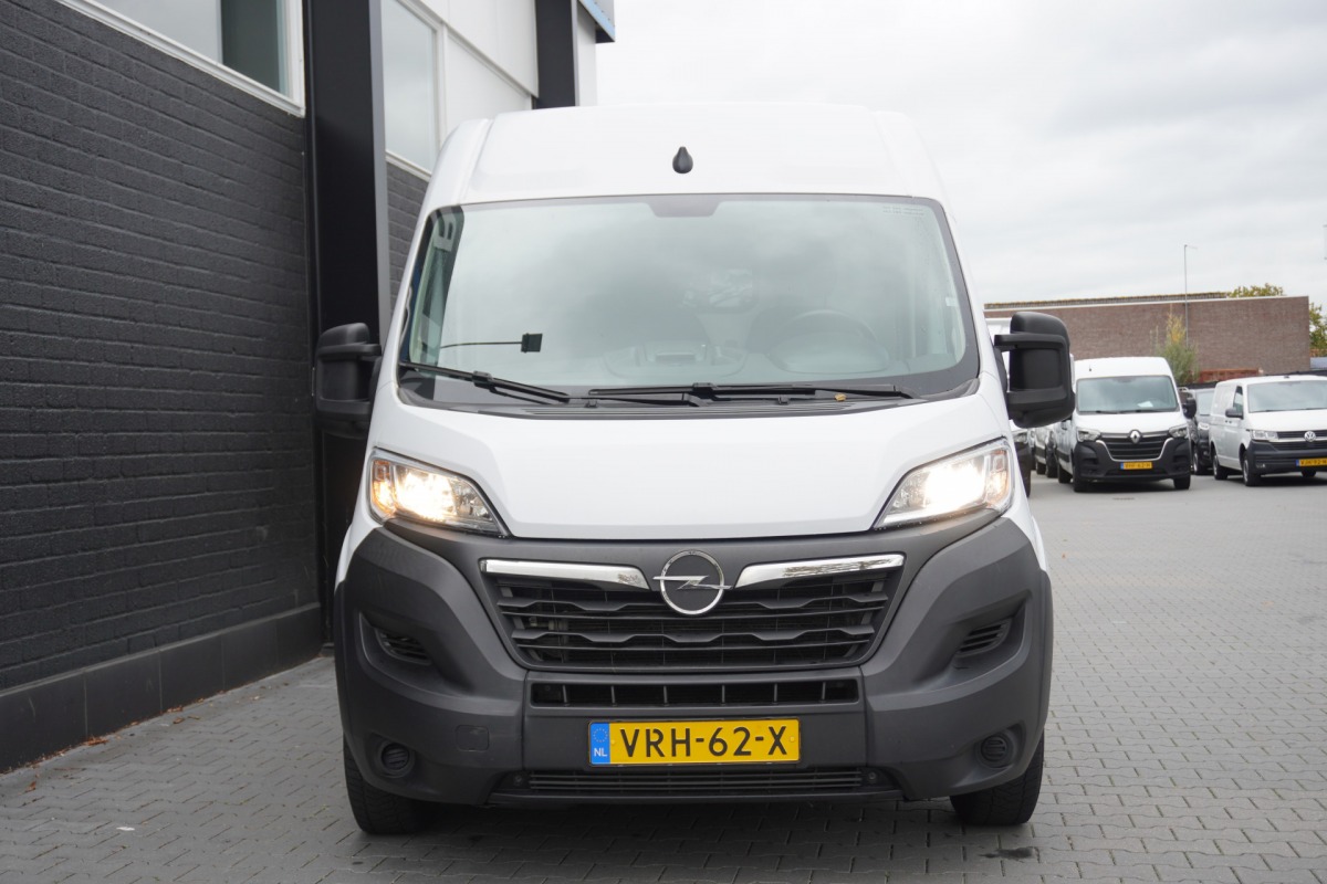 Opel Movano 2.2D 140PK L2H2 EURO 6 - Airco - Navi - Cruise - € 15.900,- Excl. Opel Movano 2.2D 140PK L2H2 EURO 6 - Airco - Navi - Cruise - € 15.900,- Excl.