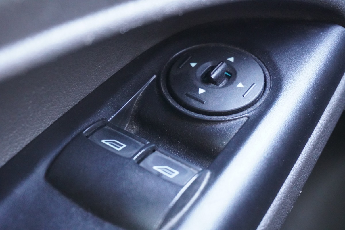 Ford Transit Connect 1.5 EcoBlue 100PK Automaat EURO 6 - Airco - Navi - Camera - € 13.950,- Excl. Ford Transit Connect 1.5 EcoBlue 100PK Automaat EURO 6 - Airco - Navi - Camera - € 13.950,- Excl.