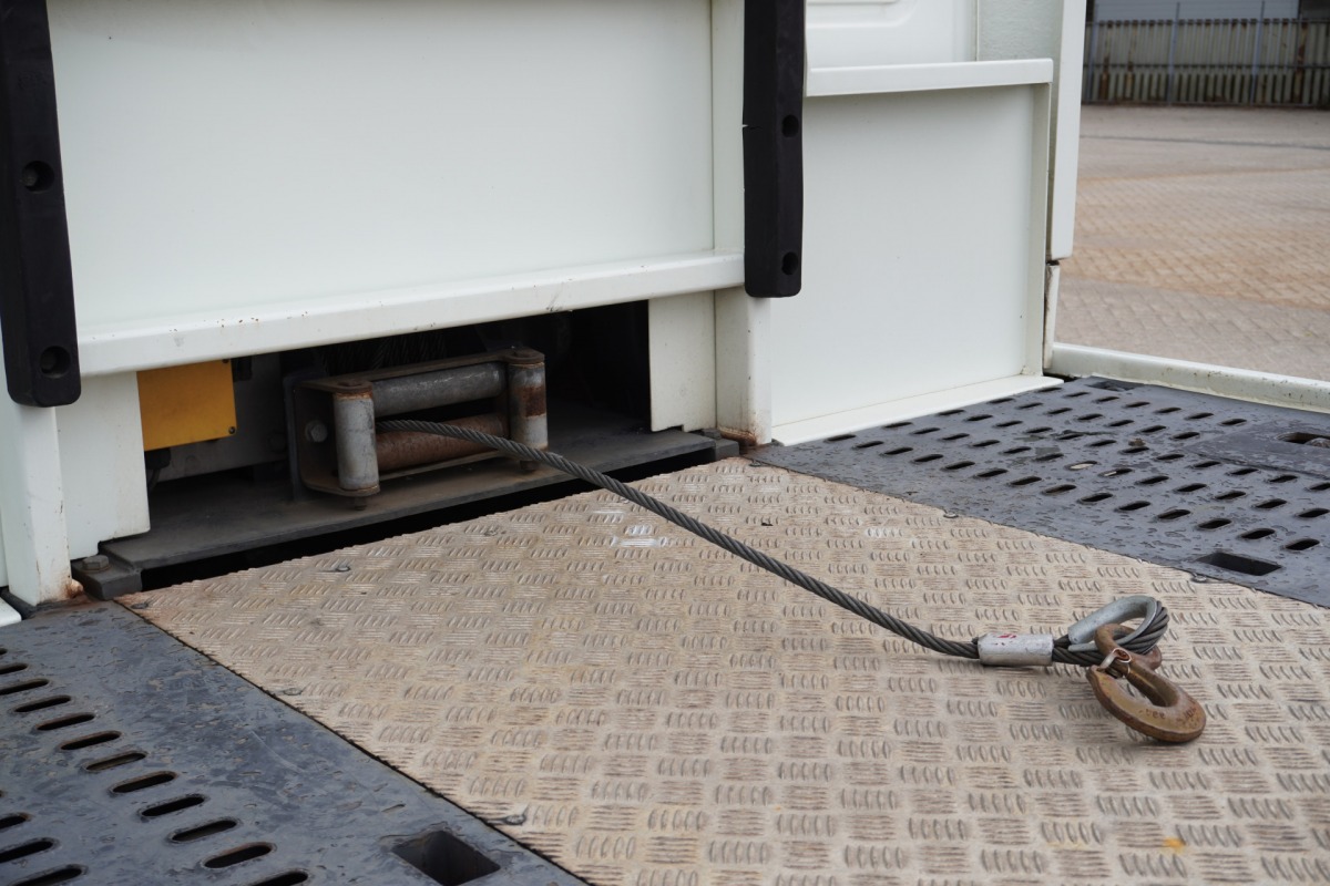 Iveco ML75E18/P AUTOTRANSPORT INCL WITTEVEEN AANHANGER 3500KG Airco | slaapcabine | 3-lader | Wisselbak | €21.950,- excl. Iveco ML75E18/P AUTOTRANSPORT INCL WITTEVEEN AANHANGER 3500KG Airco | slaapcabine | 3-lader | Wisselbak | €21.950,- excl.