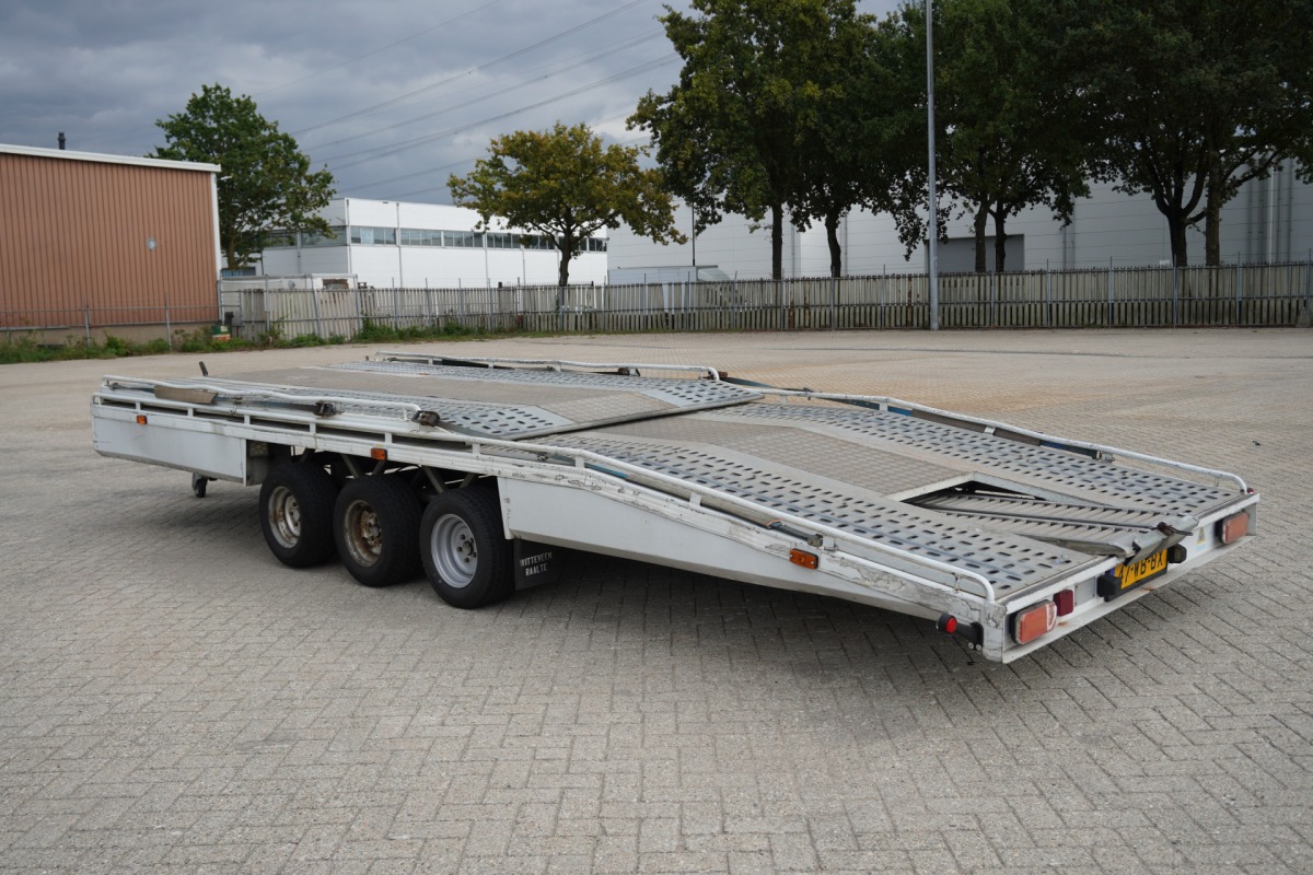 Iveco ML75E18/P AUTOTRANSPORT INCL WITTEVEEN AANHANGER 3500KG Airco | slaapcabine | 3-lader | Wisselbak | €21.950,- excl. Iveco ML75E18/P AUTOTRANSPORT INCL WITTEVEEN AANHANGER 3500KG Airco | slaapcabine | 3-lader | Wisselbak | €21.950,- excl.