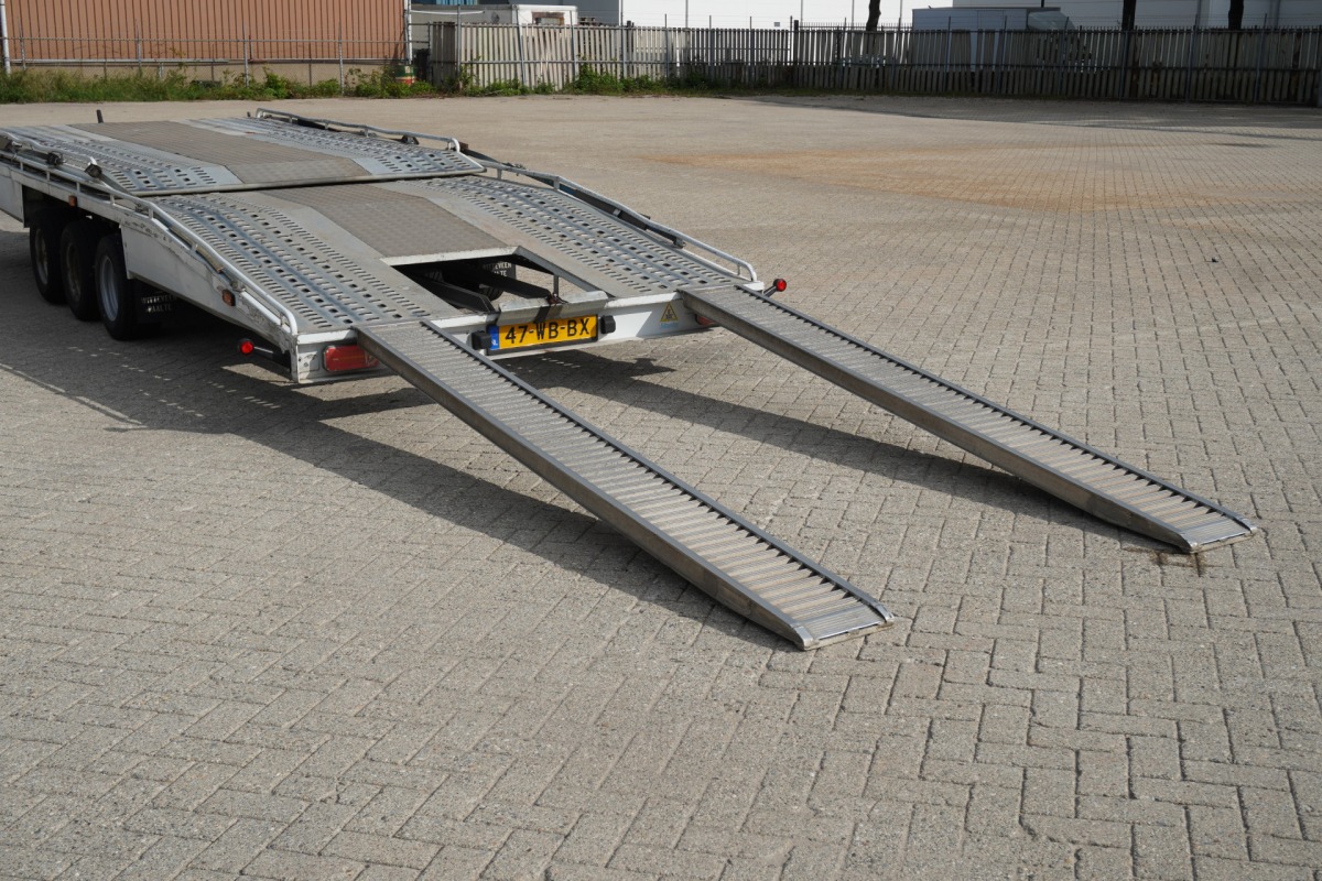 Iveco ML75E18/P AUTOTRANSPORT INCL WITTEVEEN AANHANGER 3500KG Airco | slaapcabine | 3-lader | Wisselbak | €21.950,- excl. Iveco ML75E18/P AUTOTRANSPORT INCL WITTEVEEN AANHANGER 3500KG Airco | slaapcabine | 3-lader | Wisselbak | €21.950,- excl.