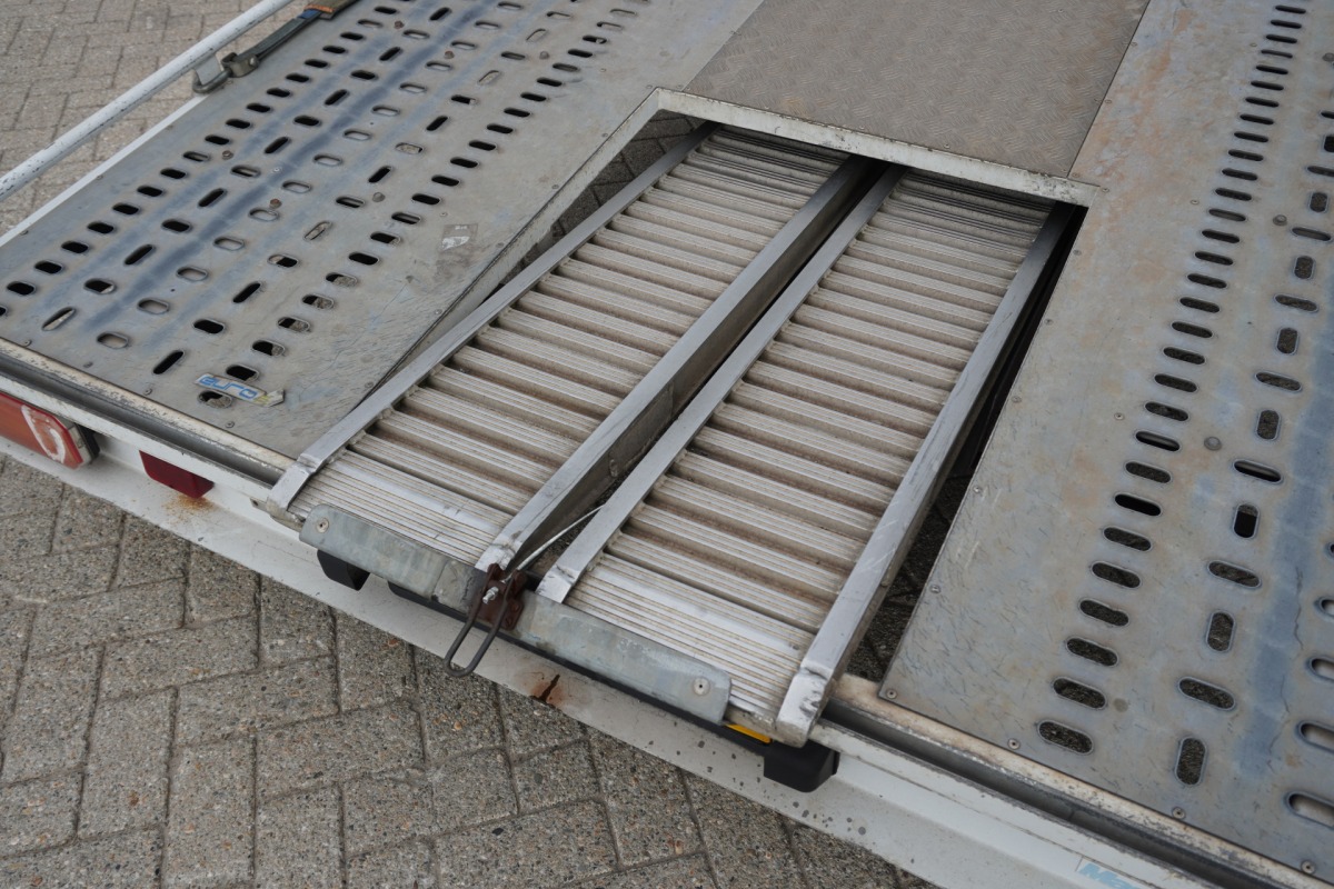 Iveco ML75E18/P AUTOTRANSPORT INCL WITTEVEEN AANHANGER 3500KG Airco | slaapcabine | 3-lader | Wisselbak | €21.950,- excl. Iveco ML75E18/P AUTOTRANSPORT INCL WITTEVEEN AANHANGER 3500KG Airco | slaapcabine | 3-lader | Wisselbak | €21.950,- excl.