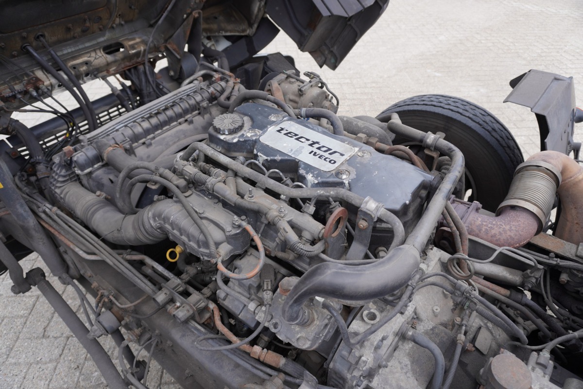 Iveco ML75E18/P AUTOTRANSPORT INCL WITTEVEEN AANHANGER 3500KG Airco | slaapcabine | 3-lader | Wisselbak | €21.950,- excl. Iveco ML75E18/P AUTOTRANSPORT INCL WITTEVEEN AANHANGER 3500KG Airco | slaapcabine | 3-lader | Wisselbak | €21.950,- excl.