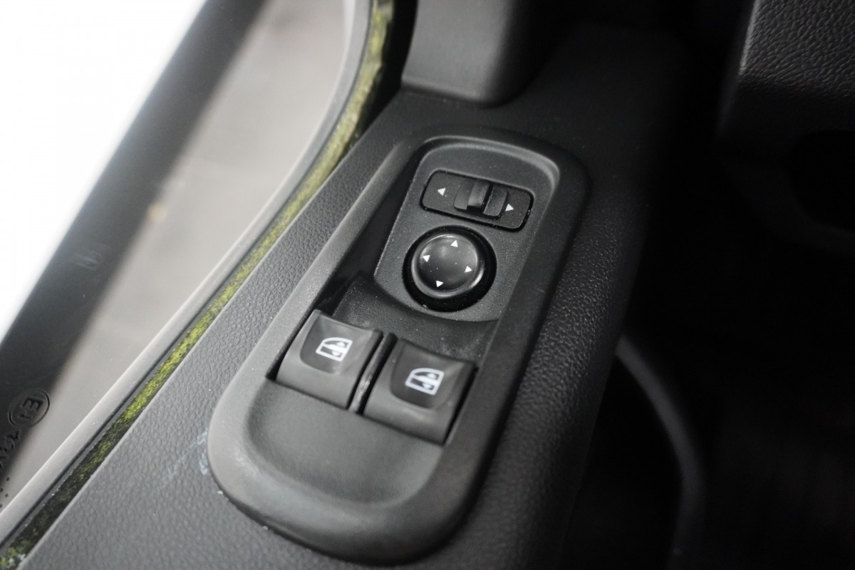 Renault Master 2.3 dCi 136PK EURO 6 - Airco - Cruise - Trekhaak - € 13.900,- Excl. Renault Master 2.3 dCi 136PK EURO 6 - Airco - Cruise - Trekhaak - € 13.900,- Excl.