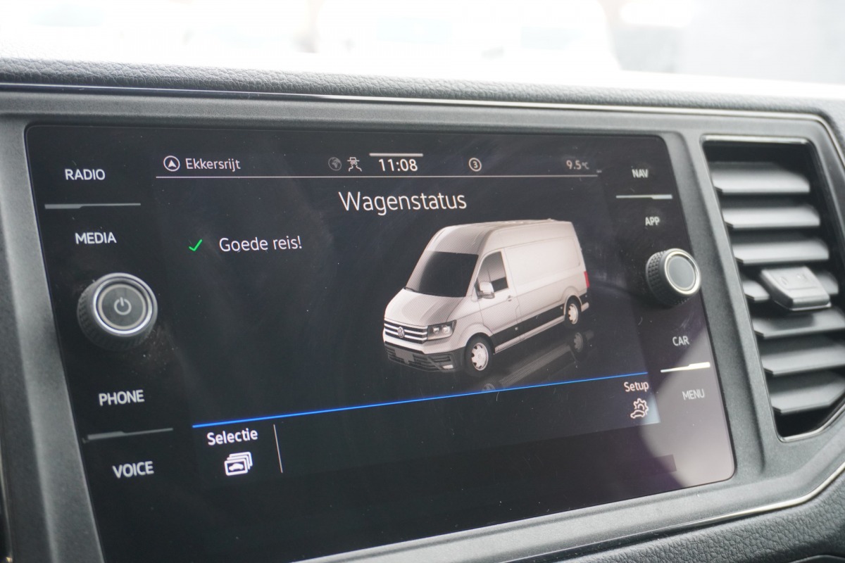 Volkswagen Crafter 2.0 TDI L3H3 140PK EURO 6 - Airco - Navi - Cruise - €18.950,- Excl. Volkswagen Crafter 2.0 TDI L3H3 140PK EURO 6 - Airco - Navi - Cruise - €18.950,- Excl.