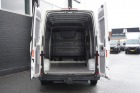 Volkswagen Crafter 2.0 TDI L3H3 140PK EURO 6 - Airco - Navi - Cruise - €18.950,- Excl. Volkswagen Crafter 2.0 TDI L3H3 140PK EURO 6 - Airco - Navi - Cruise - €18.950,- Excl.