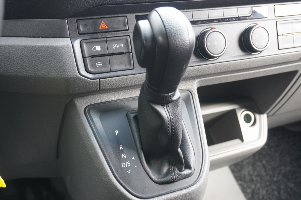Volkswagen Crafter 2.0 TDI L3H3 140PK Automaat EURO 6 - Airco - Cruise - PDC - €18.950,- Volkswagen Crafter 2.0 TDI L3H3 140PK Automaat EURO 6 - Airco - Cruise - PDC - €18.950,-